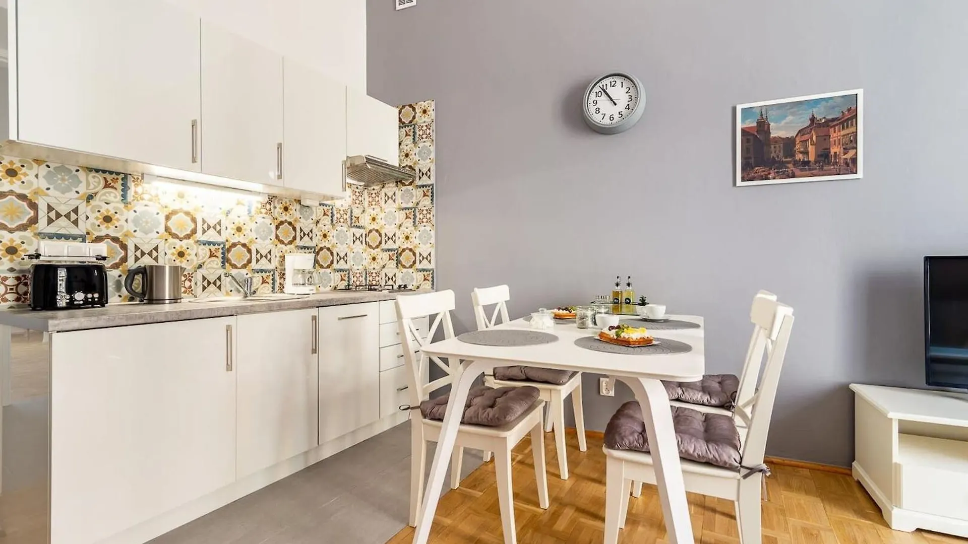 Freta 25 Elegant Apartment By Rent Like Home Warsaw