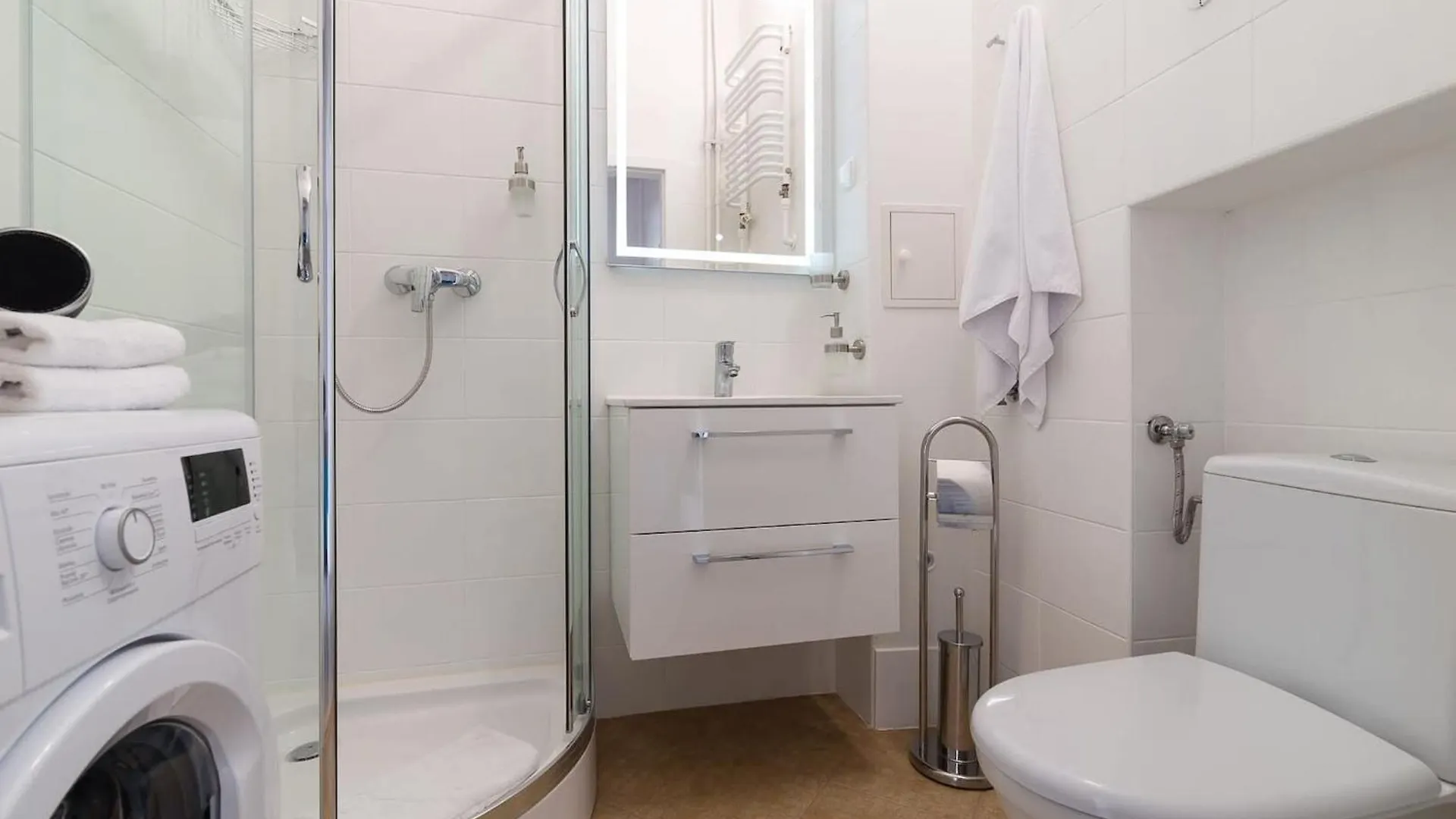 Freta 25 Elegant Apartment By Rent Like Home Warsaw
